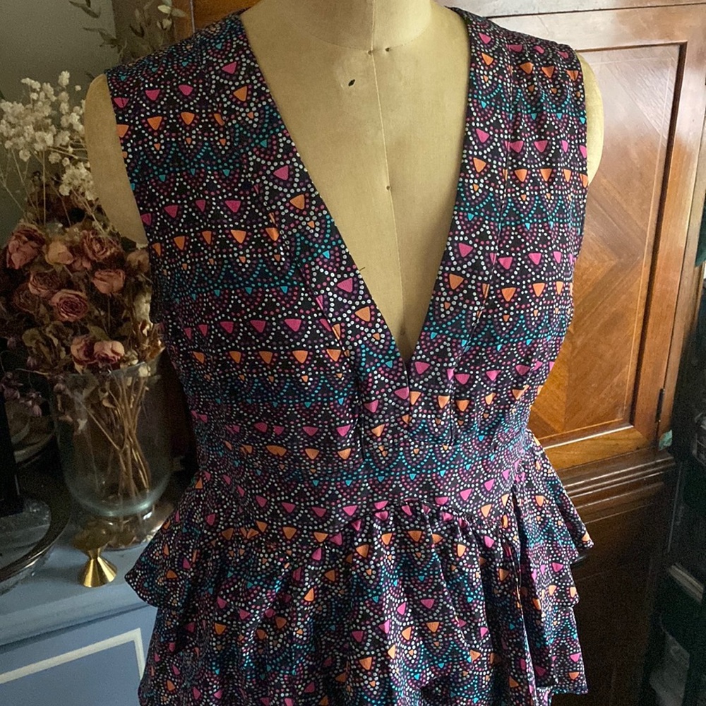 Nanette Lapore Peplum Sleeveless Top Size 10